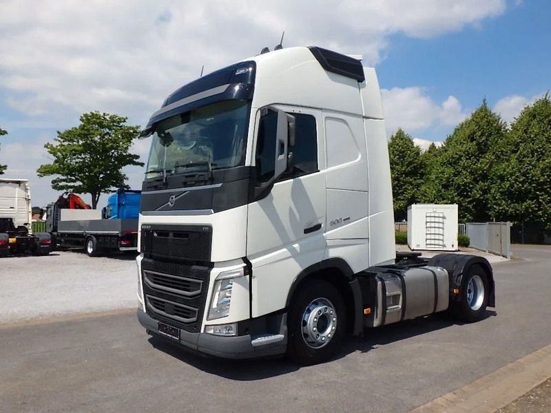 Volvo FH 500 Globetrotter XL 4x2 | Leasing - Nyergesvontató: 1 kép. Volvo FH 500 Globetrotter XL 4x2 | Leasing - Nyergesvontató: 1 kép.
