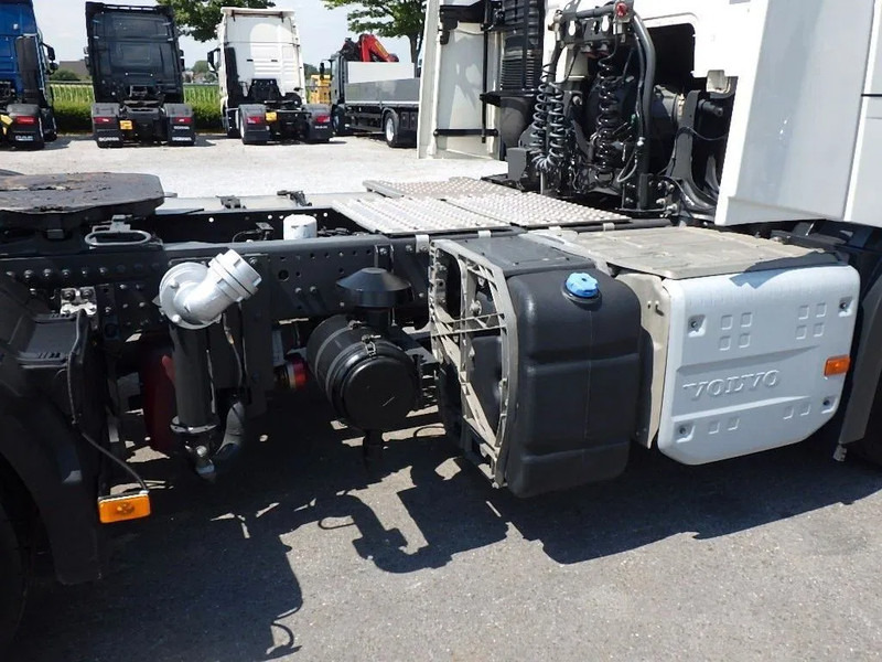 Nyergesvontató Volvo FH 500 Globetrotter XL | Leasing: 8 kép.