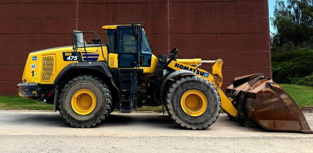 Komatsu WA 475-10E0 - Gumikerekes homlokrakodó: 1 kép. Komatsu WA 475-10E0 - Gumikerekes homlokrakodó: 1 kép.