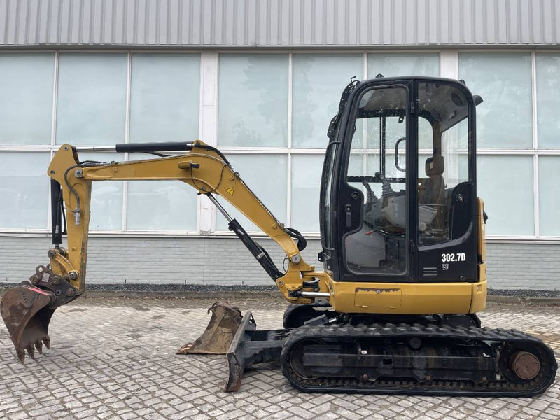 Cat 302.7 D CR 2020 CE - Minikotró: 3 kép. Cat 302.7 D CR 2020 CE - Minikotró: 3 kép.
