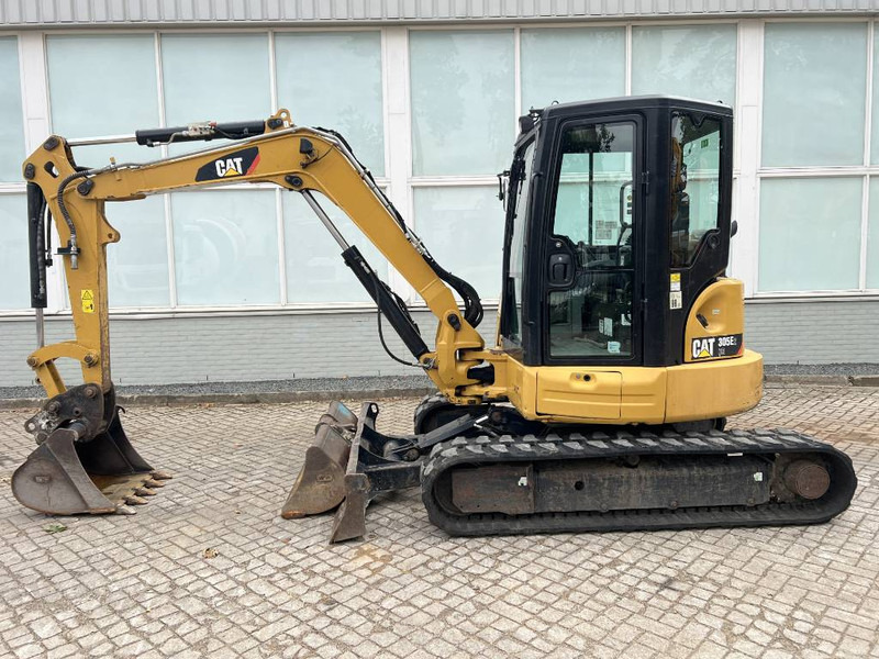 Cat 305 E2 CR 2019 - Minikotró: 3 kép. Cat 305 E2 CR 2019 - Minikotró: 3 kép.