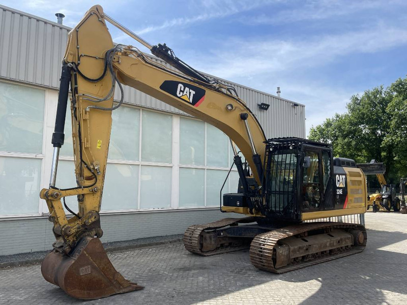Cat 324 E LN 2014 ce - Lánctalpas kotró: 2 kép. Cat 324 E LN 2014 ce - Lánctalpas kotró: 2 kép.