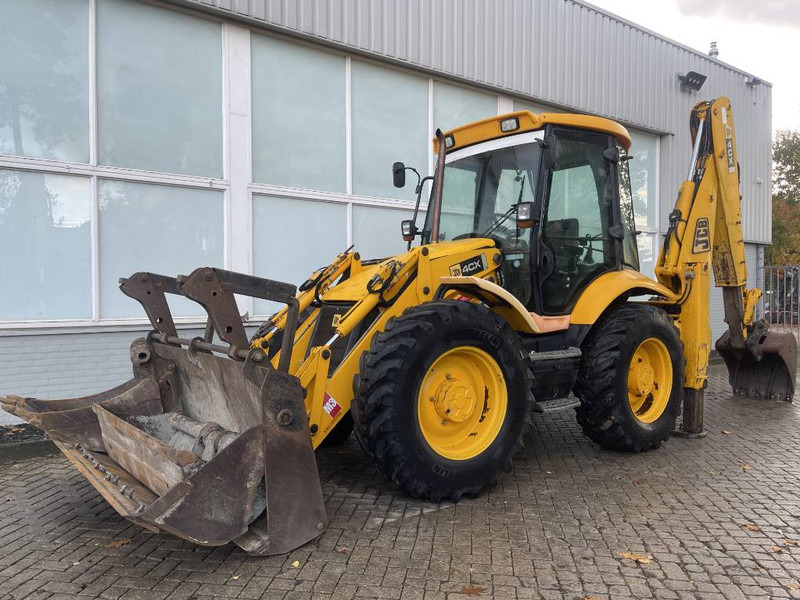 JCB 4 CX 2005 - Kotrórakodó: 1 kép. JCB 4 CX 2005 - Kotrórakodó: 1 kép.