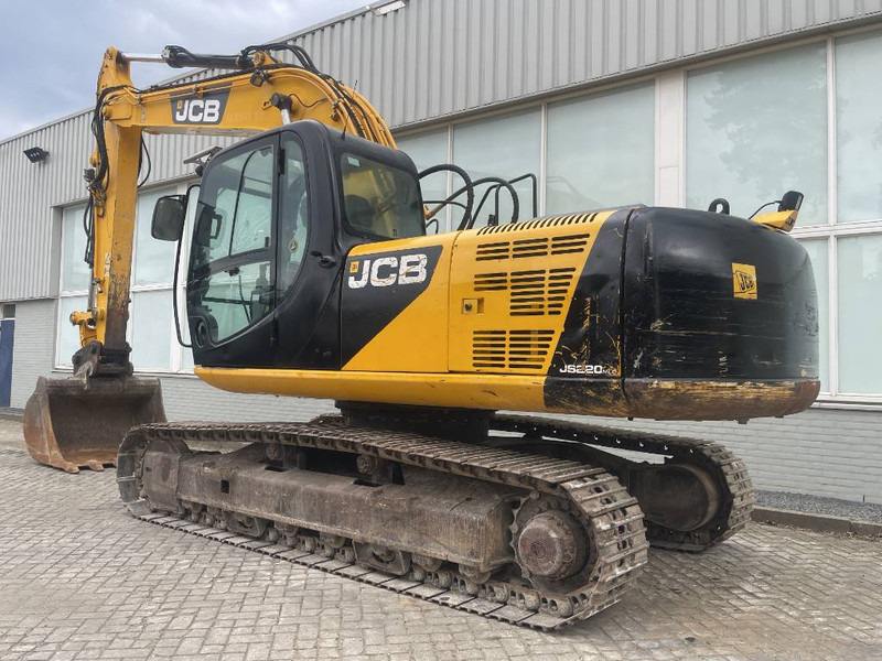 JCB JS 220 N LC 2012 CE - Lánctalpas kotró: 5 kép. JCB JS 220 N LC 2012 CE - Lánctalpas kotró: 5 kép.