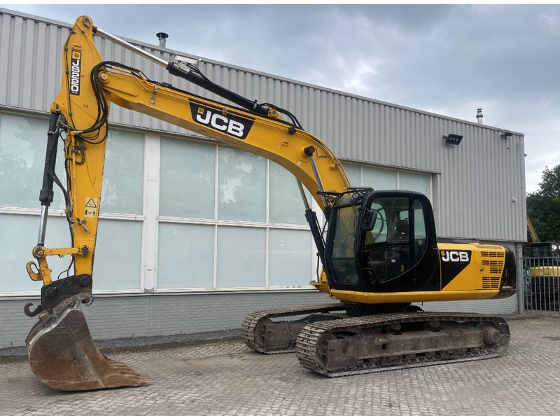 JCB JS 220 N LC 2012 CE - Lánctalpas kotró: 2 kép. JCB JS 220 N LC 2012 CE - Lánctalpas kotró: 2 kép.