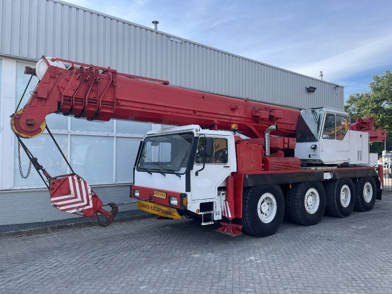 Liebherr LTM 1070 1991 - Terepjáró autódaru: 2 kép. Liebherr LTM 1070 1991 - Terepjáró autódaru: 2 kép.