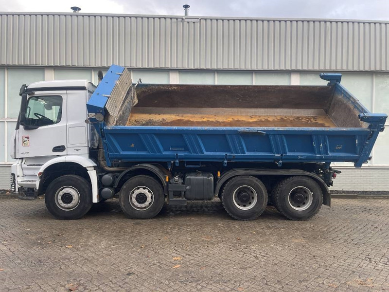 Mercedes-Benz Arocs 4145 8x4 2016 Euro 6 - Billenőplatós teherautó: 3 kép. Mercedes-Benz Arocs 4145 8x4 2016 Euro 6 - Billenőplatós teherautó: 3 kép.