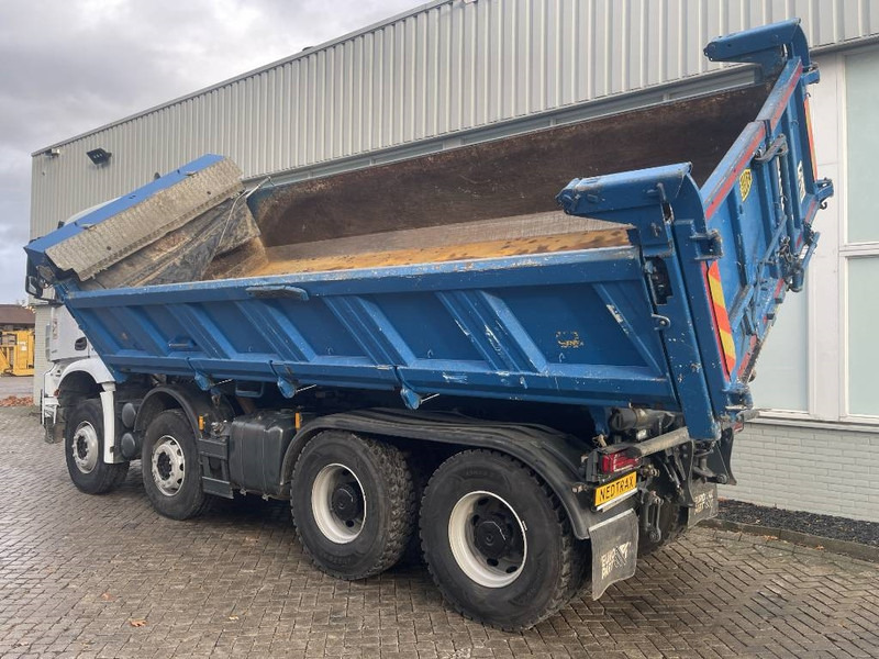 Mercedes-Benz Arocs 4145 8x4 2016 Euro 6 - Billenőplatós teherautó: 4 kép. Mercedes-Benz Arocs 4145 8x4 2016 Euro 6 - Billenőplatós teherautó: 4 kép.