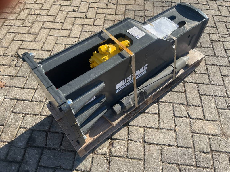 Hidraulikus törőfej - Építőipari gépek Mustang HM 550 2024 Unused: 6 kép. Hidraulikus törőfej - Építőipari gépek Mustang HM 550 2024 Unused: 6 kép.