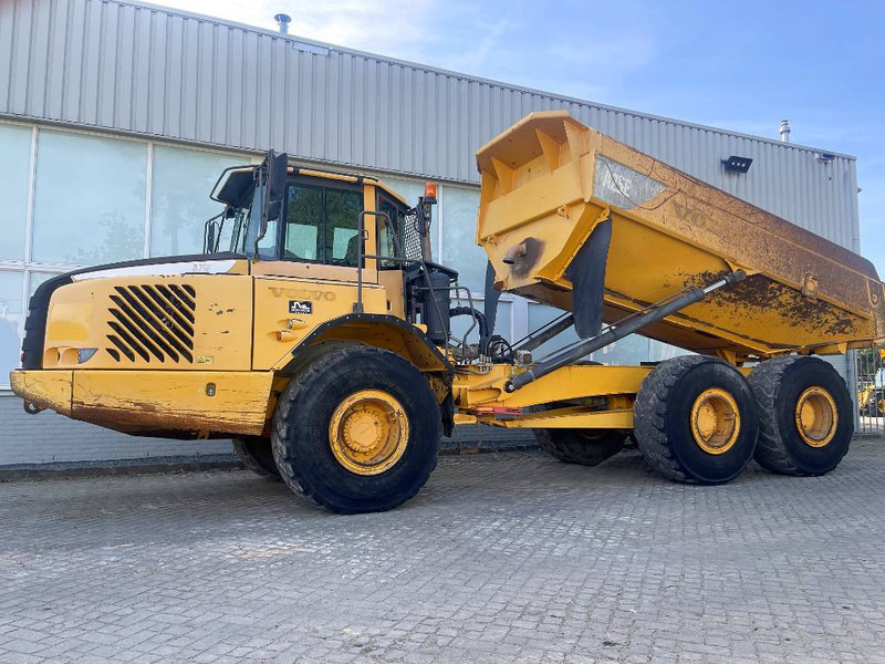 Volvo A25E - Csuklós dömper: 3 kép. Volvo A25E - Csuklós dömper: 3 kép.
