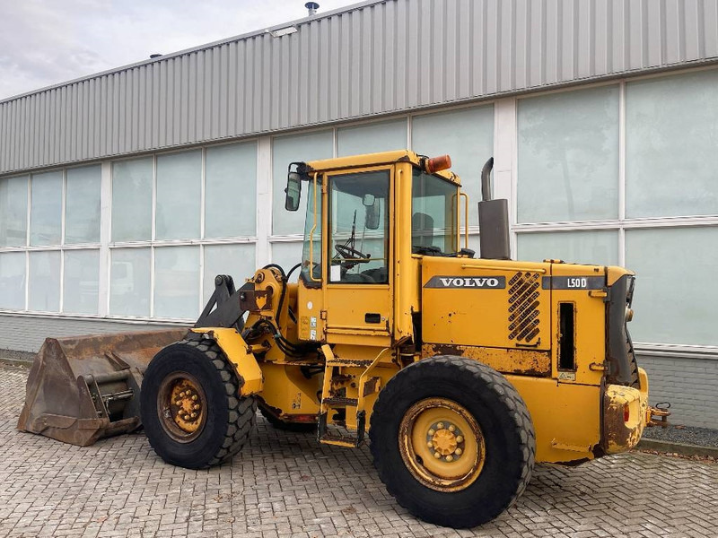 Volvo L 50 D - Gumikerekes homlokrakodó: 3 kép. Volvo L 50 D - Gumikerekes homlokrakodó: 3 kép.