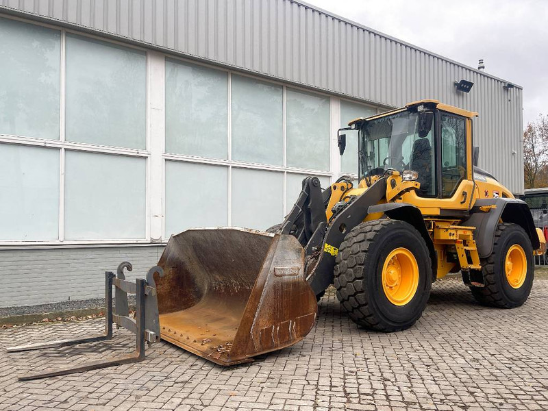 Volvo L 60 H (ONLY 5667H) - Gumikerekes homlokrakodó: 1 kép. Volvo L 60 H (ONLY 5667H) - Gumikerekes homlokrakodó: 1 kép.