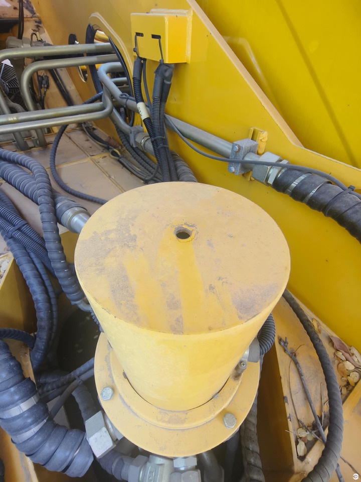 XCMG XCT30_Y 30ton truck crane hydraulic system lift machine price - Építőipari gépek: 3 kép. XCMG XCT30_Y 30ton truck crane hydraulic system lift machine price - Építőipari gépek: 3 kép.