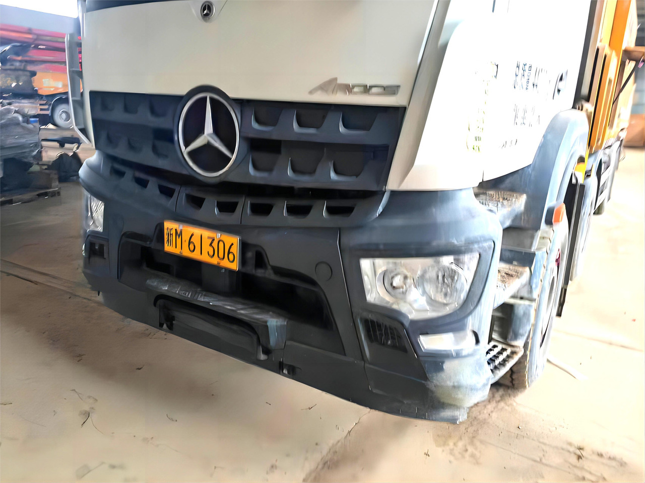 XCMG HB62V Used Swching Concrete Pump Boom Truck in Good Condition - Betonpumpa: 4 kép. XCMG HB62V Used Swching Concrete Pump Boom Truck in Good Condition - Betonpumpa: 4 kép.