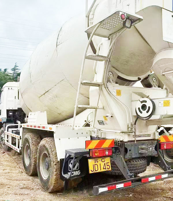 XCMG Official 2019 Year G14K Concrete Mixer Truck 14m3 Used Concrete Truck Mixer - Betonmixer: 3 kép. XCMG Official 2019 Year G14K Concrete Mixer Truck 14m3 Used Concrete Truck Mixer - Betonmixer: 3 kép.