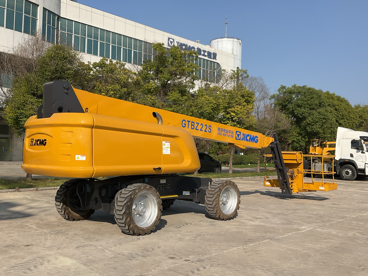 XCMG Official GTBZ22S Manlift Boom Lift 22m Used Cherry Pickers For Sale - Teleszkópos emelő: 3 kép. XCMG Official GTBZ22S Manlift Boom Lift 22m Used Cherry Pickers For Sale - Teleszkópos emelő: 3 kép.