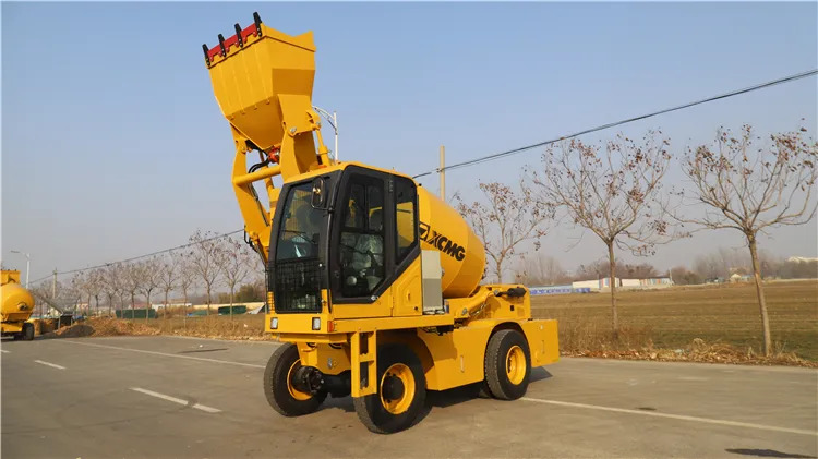 XCMG Official Mini Concrete Mixer with Self Loading for Sale - Betonmixer: 3 kép. XCMG Official Mini Concrete Mixer with Self Loading for Sale - Betonmixer: 3 kép.