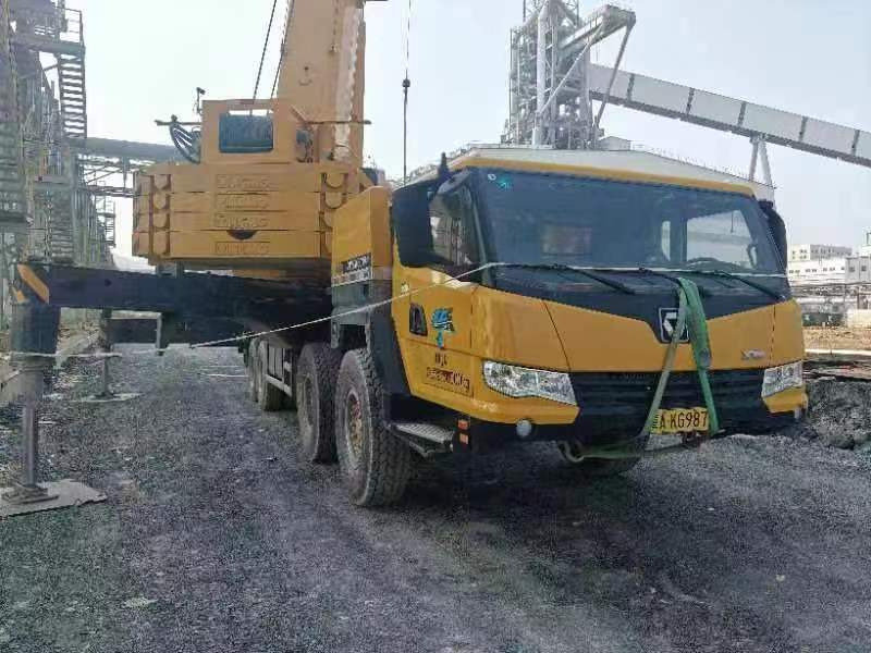XCMG Official Price Of Mobile Crane QY80K6C Second Hand Boom Truck Crane Price List - Autódaru: 2 kép. XCMG Official Price Of Mobile Crane QY80K6C Second Hand Boom Truck Crane Price List - Autódaru: 2 kép.
