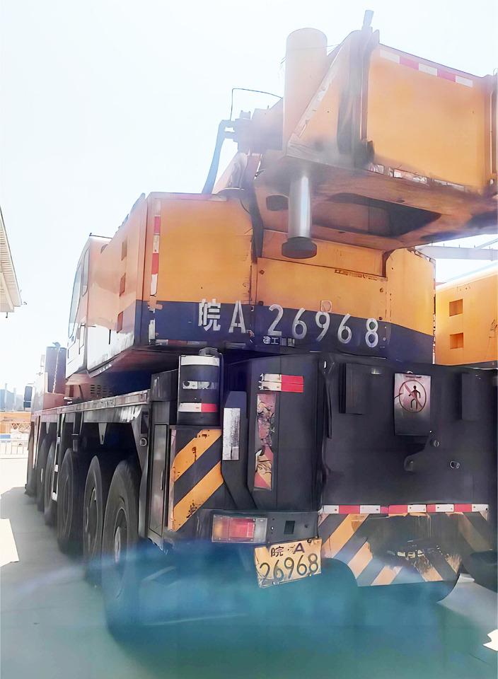 XCMG Official QAY240 Crane Truck Used Crane Truck for sale - Autódaru: 3 kép. XCMG Official QAY240 Crane Truck Used Crane Truck for sale - Autódaru: 3 kép.