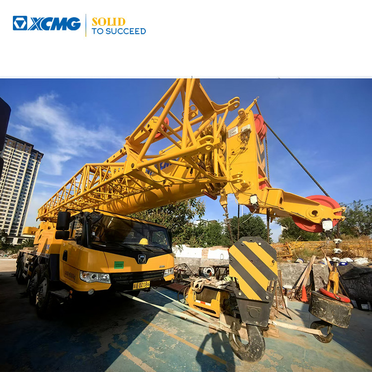 XCMG Official QY55K5C_2 Used Truck Mounted Crane 55ton Mobile Hydraulic Crane Price For Sale - Autódaru: 1 kép. XCMG Official QY55K5C_2 Used Truck Mounted Crane 55ton Mobile Hydraulic Crane Price For Sale - Autódaru: 1 kép.