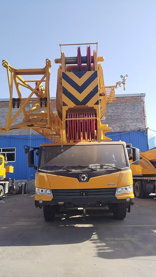 XCMG Official Second Hand 100 Ton Truck Crane QY100K7C_1 Mobile Crane Price - Autódaru: 5 kép. XCMG Official Second Hand 100 Ton Truck Crane QY100K7C_1 Mobile Crane Price - Autódaru: 5 kép.