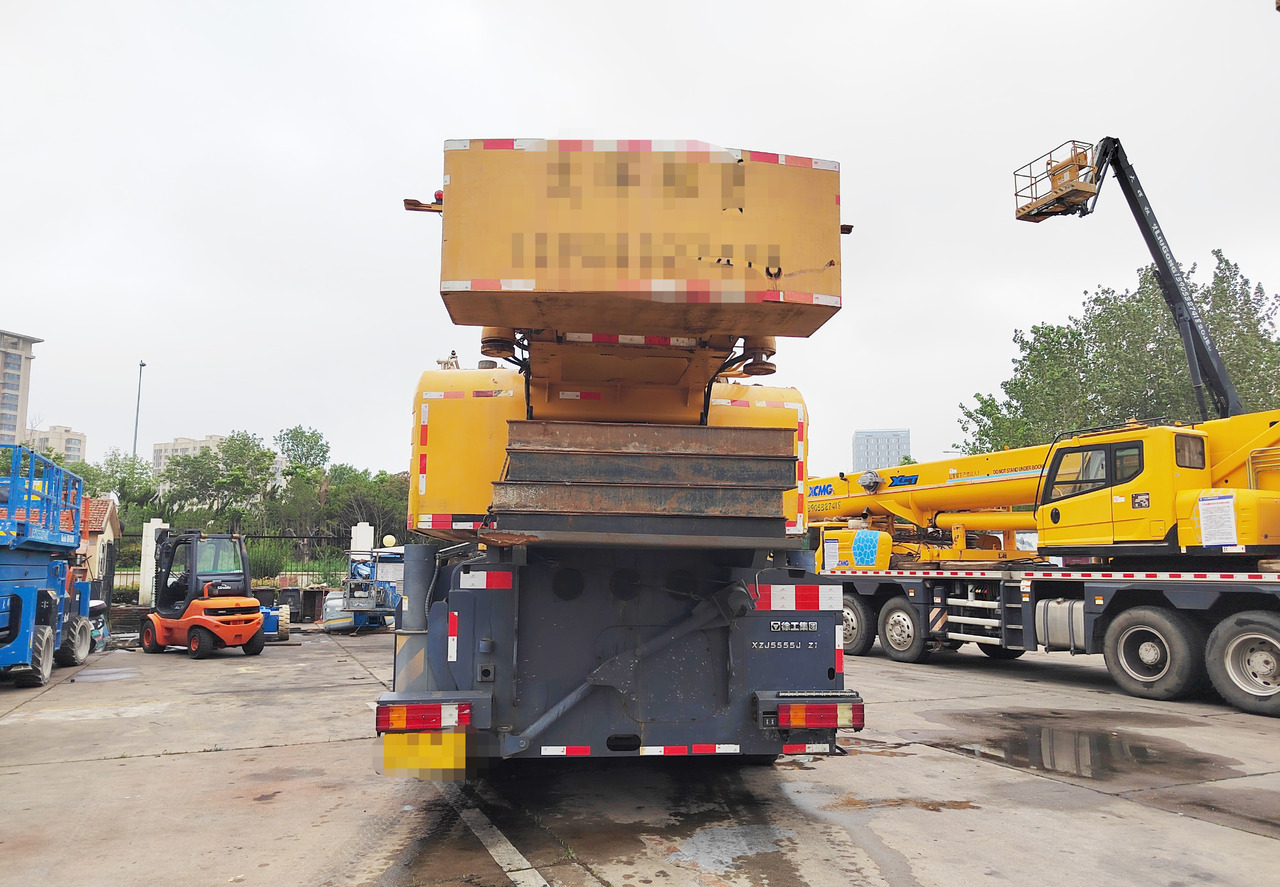XCMG Official Second Hand 100 Ton Truck Crane XCT100 Hydraulic Mobile Crane Hot Sale - Autódaru: 4 kép. XCMG Official Second Hand 100 Ton Truck Crane XCT100 Hydraulic Mobile Crane Hot Sale - Autódaru: 4 kép.
