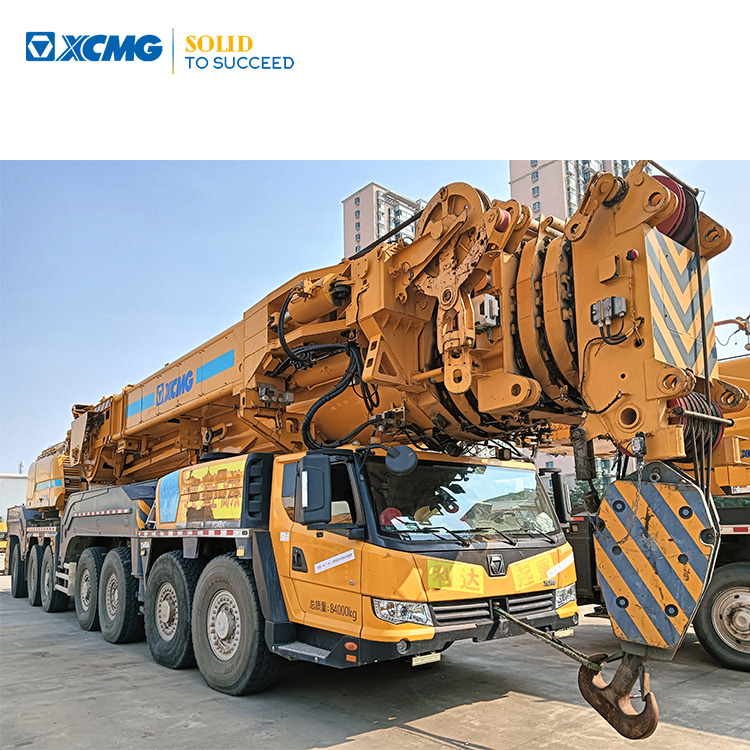 XCMG Official Second Hand 500 Ton Truck Crane XCA500 All Terrain Crane - Terepjáró autódaru: 1 kép. XCMG Official Second Hand 500 Ton Truck Crane XCA500 All Terrain Crane - Terepjáró autódaru: 1 kép.