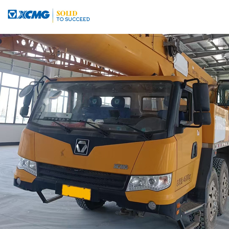 XCMG Official Second Hand 70 Ton Mobile Crane QY70K5D_1 Truck Mounted Crane - Autódaru: 1 kép. XCMG Official Second Hand 70 Ton Mobile Crane QY70K5D_1 Truck Mounted Crane - Autódaru: 1 kép.