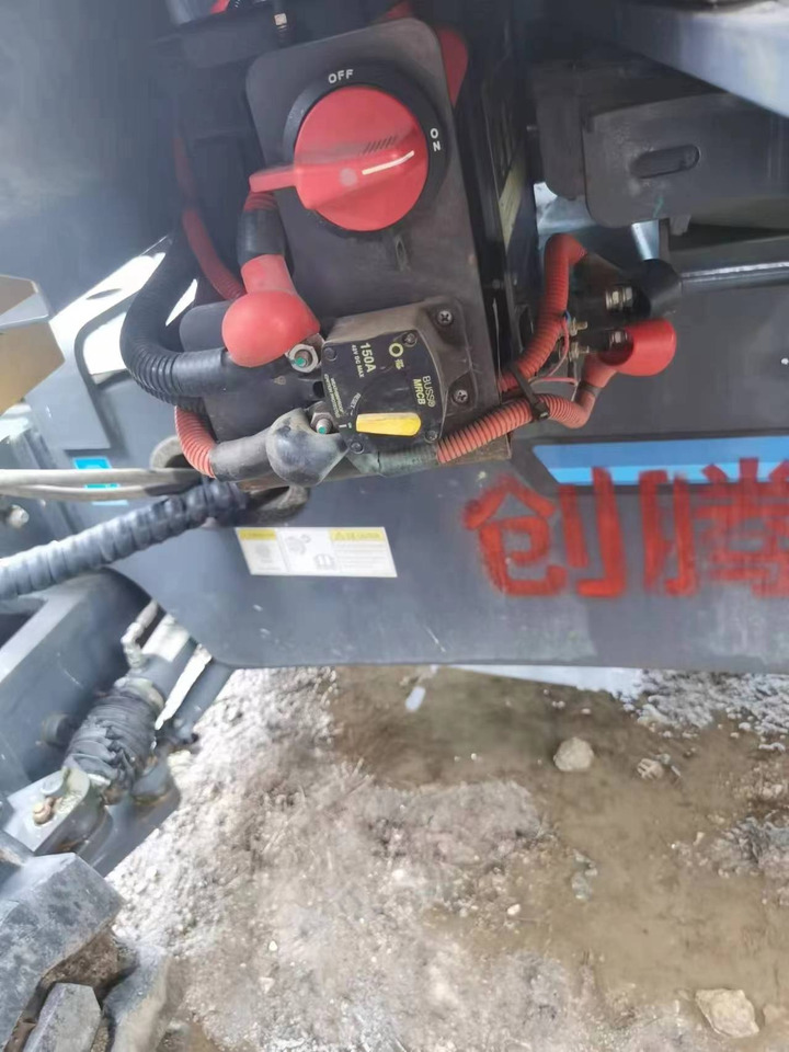 XCMG Official Second Hand Hydraulic Boom Lift XGA20 20m Aerial Work Platform Price List - Személyemelő: 2 kép. XCMG Official Second Hand Hydraulic Boom Lift XGA20 20m Aerial Work Platform Price List - Személyemelő: 2 kép.