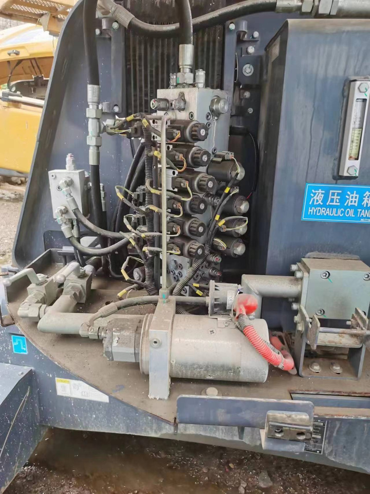 XCMG Official Second Hand Hydraulic Boom Lift XGA20 20m Aerial Work Platform Price List - Személyemelő: 4 kép. XCMG Official Second Hand Hydraulic Boom Lift XGA20 20m Aerial Work Platform Price List - Személyemelő: 4 kép.