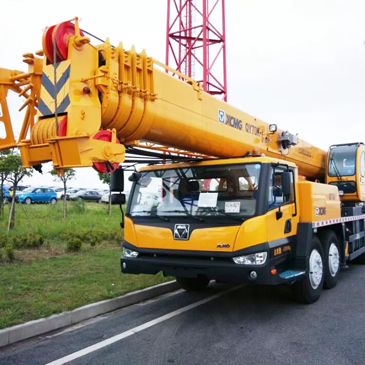 XCMG Official Second Hand QY70K-I 70t Telescopic Jib Pickup Truck Crane For Sale - Autódaru: 3 kép. XCMG Official Second Hand QY70K-I 70t Telescopic Jib Pickup Truck Crane For Sale - Autódaru: 3 kép.