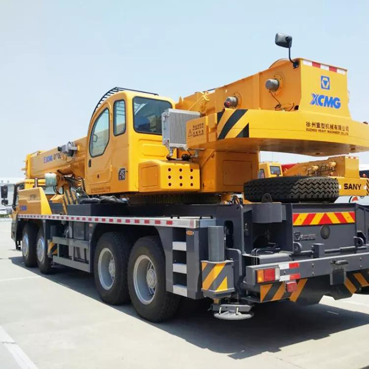 XCMG Official Second Hand QY70K-I 70t Telescopic Jib Pickup Truck Crane For Sale - Autódaru: 4 kép. XCMG Official Second Hand QY70K-I 70t Telescopic Jib Pickup Truck Crane For Sale - Autódaru: 4 kép.