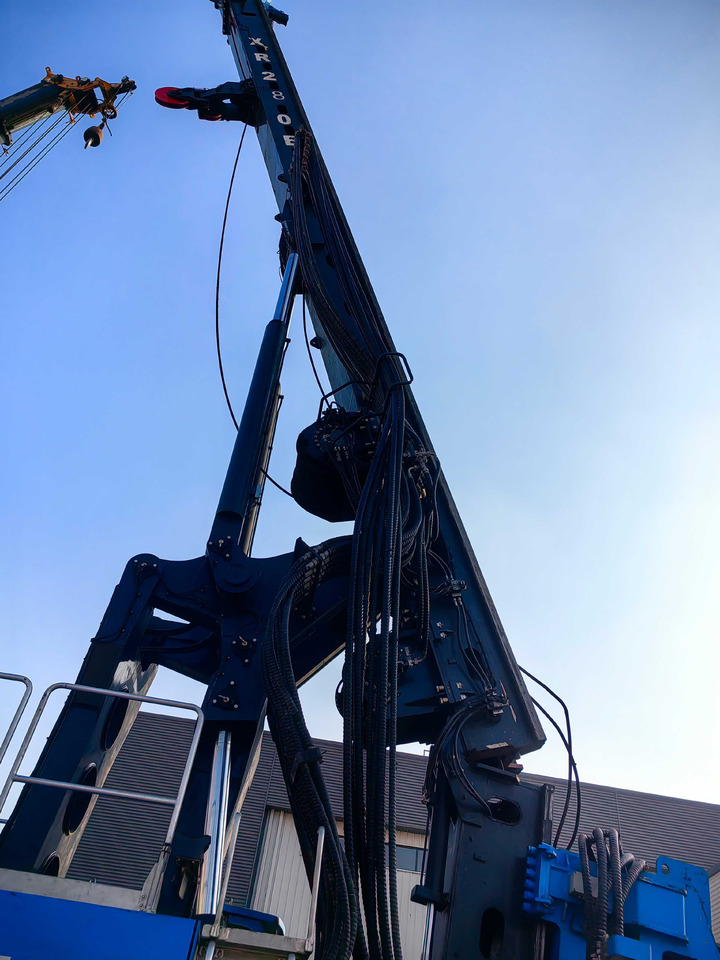 XCMG Official Second Hand XR240E 80m Rotary Drilling Rig Machine Hot Sale - Fúrógép: 4 kép. XCMG Official Second Hand XR240E 80m Rotary Drilling Rig Machine Hot Sale - Fúrógép: 4 kép.