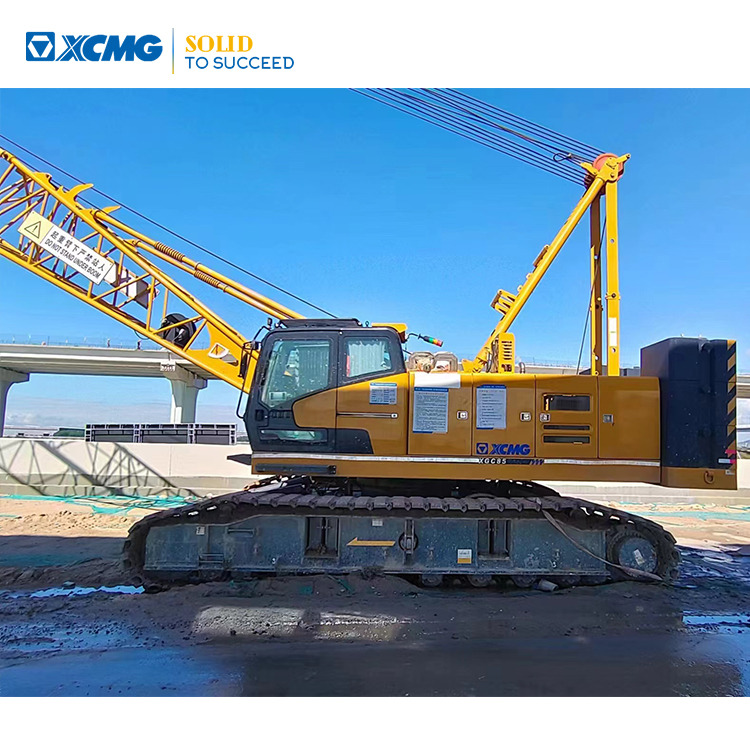 XCMG Official Used Crawler Crane 85 Ton XGC85 Used Mobile Crane With High Quality - Lánctalpas daru: 1 kép. XCMG Official Used Crawler Crane 85 Ton XGC85 Used Mobile Crane With High Quality - Lánctalpas daru: 1 kép.