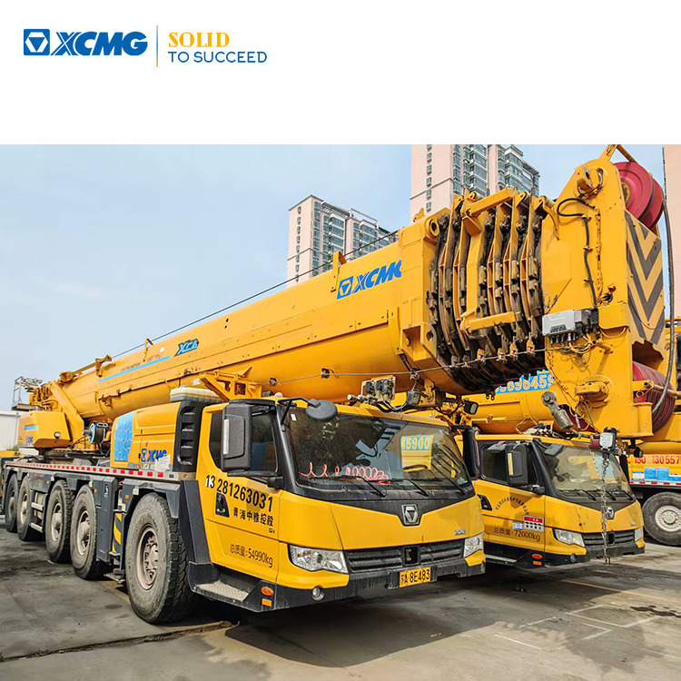 XCMG Official Used Mobile Crane XCA300L8 300Ton 8-Section Truck Crane Hot Sale - Terepjáró autódaru: 1 kép. XCMG Official Used Mobile Crane XCA300L8 300Ton 8-Section Truck Crane Hot Sale - Terepjáró autódaru: 1 kép.