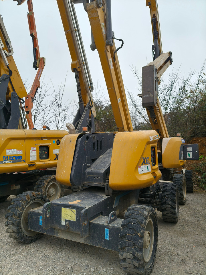 XCMG Official XGA16 16m Second Hand Articulated Boom Lift Platform With High Quality - Személyemelő: 3 kép. XCMG Official XGA16 16m Second Hand Articulated Boom Lift Platform With High Quality - Személyemelő: 3 kép.