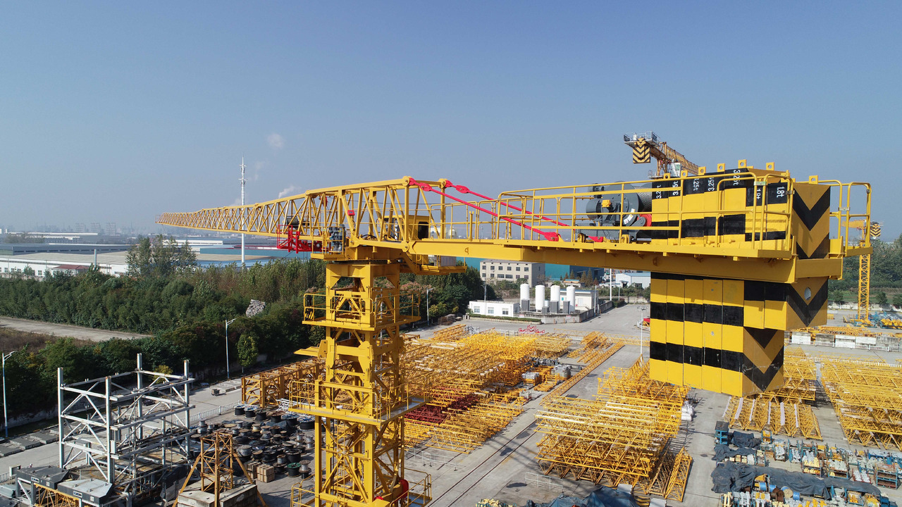 XCMG Official XGT6515B-10S 10Ton 60-meter Construction Buliding Flat Top Tower Crane In Stock - Toronydaru: 4 kép. XCMG Official XGT6515B-10S 10Ton 60-meter Construction Buliding Flat Top Tower Crane In Stock - Toronydaru: 4 kép.