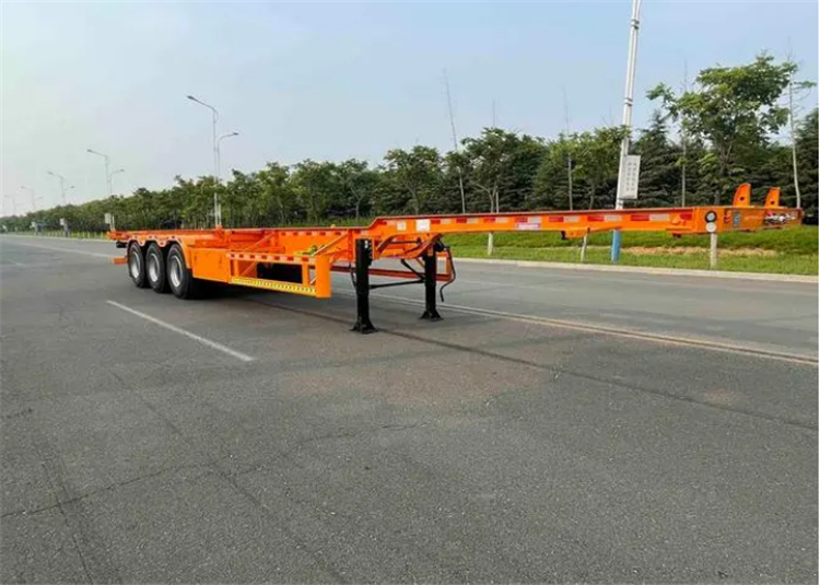 XCMG Official XLYZ9420TJZ Flatbed Container Carrier Semi Trailer - Félpótkocsi cserefelépítményes: 3 kép. XCMG Official XLYZ9420TJZ Flatbed Container Carrier Semi Trailer - Félpótkocsi cserefelépítményes: 3 kép.