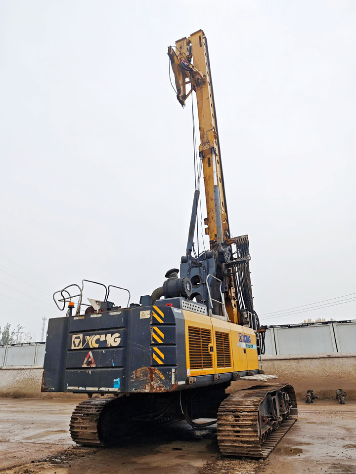 XCMG Official XR240E Rotary Drilling Rig Machine Used Diesel Hydraulic Drilling Rig Price - Fúrógép: 5 kép. XCMG Official XR240E Rotary Drilling Rig Machine Used Diesel Hydraulic Drilling Rig Price - Fúrógép: 5 kép.