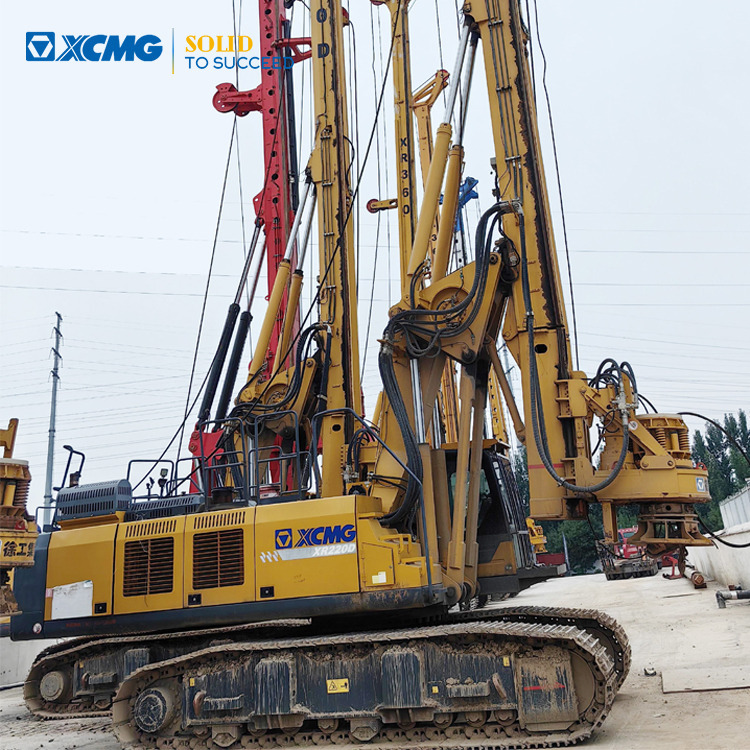 XCMG Offiical Used Rotary Drilling Rigs Drilling Machine XR220D Pile Drilling Rig For Sale - Fúrógép: 1 kép. XCMG Offiical Used Rotary Drilling Rigs Drilling Machine XR220D Pile Drilling Rig For Sale - Fúrógép: 1 kép.