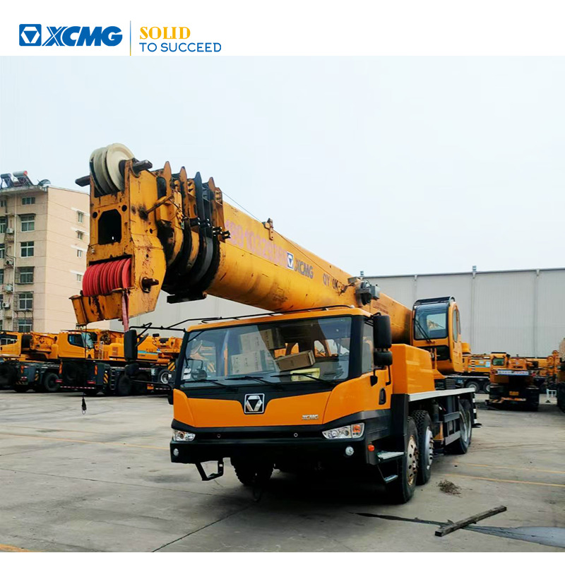 XCMG QY70K-I 70ton lifting machine hoist truck crane price - Autódaru: 1 kép. XCMG QY70K-I 70ton lifting machine hoist truck crane price - Autódaru: 1 kép.