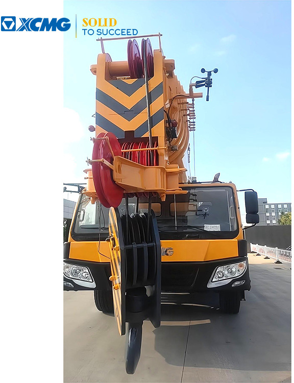 XCMG Truck crane Second Hand mobile hydraulic crane QAY160 Used - Autódaru: 1 kép. XCMG Truck crane Second Hand mobile hydraulic crane QAY160 Used - Autódaru: 1 kép.