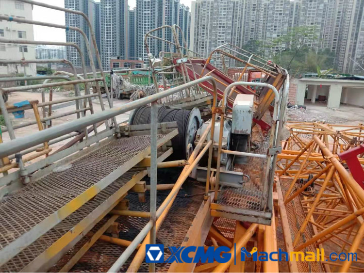 XCMG Used Construction Crane QTZ80 Potain Tower Crane For Sale - Toronydaru: 3 kép. XCMG Used Construction Crane QTZ80 Potain Tower Crane For Sale - Toronydaru: 3 kép.