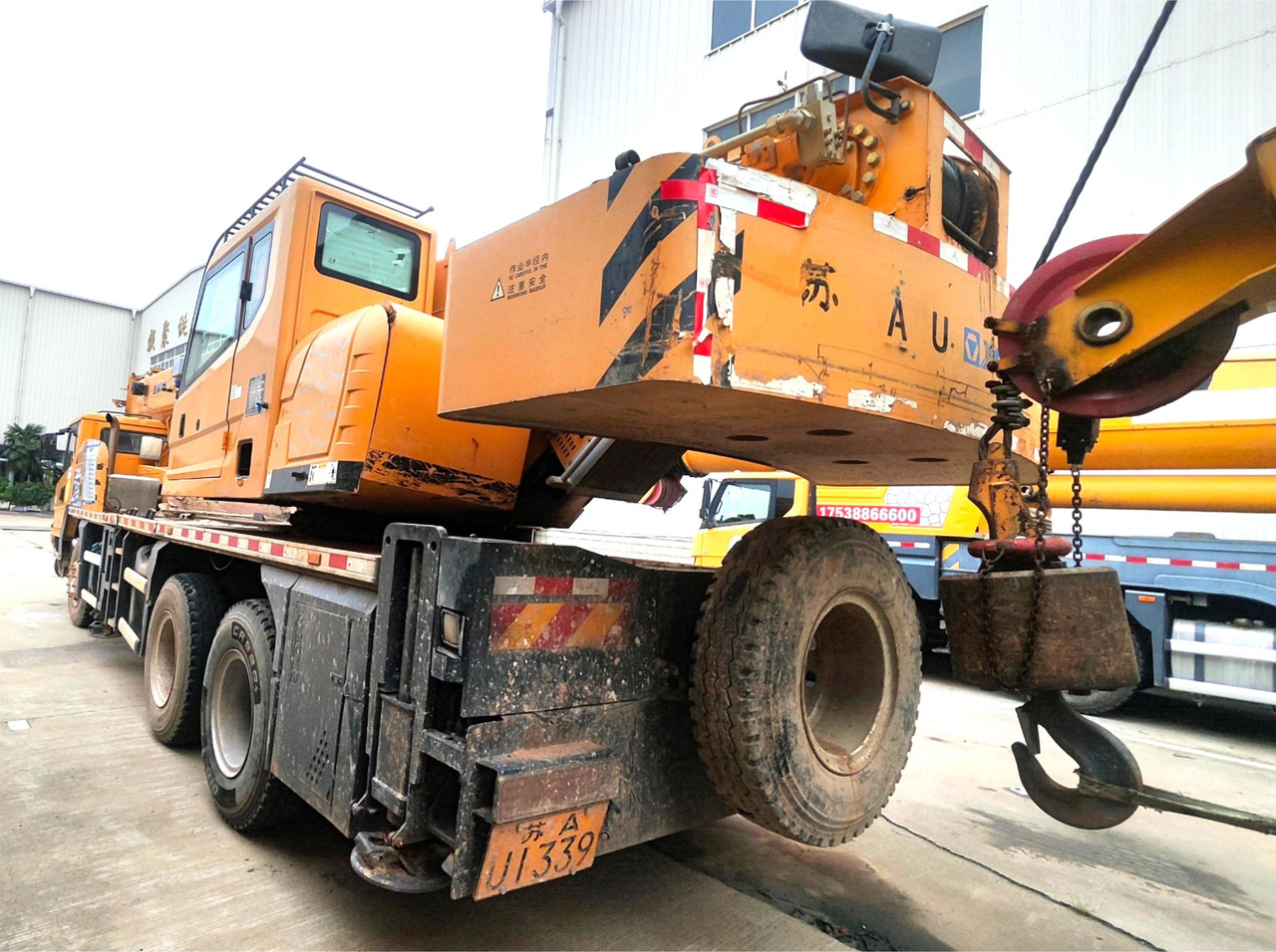 XCMG XCT20L5 20ton used 5-section mobile hydraulic truck crane price - Autódaru: 4 kép. XCMG XCT20L5 20ton used 5-section mobile hydraulic truck crane price - Autódaru: 4 kép.