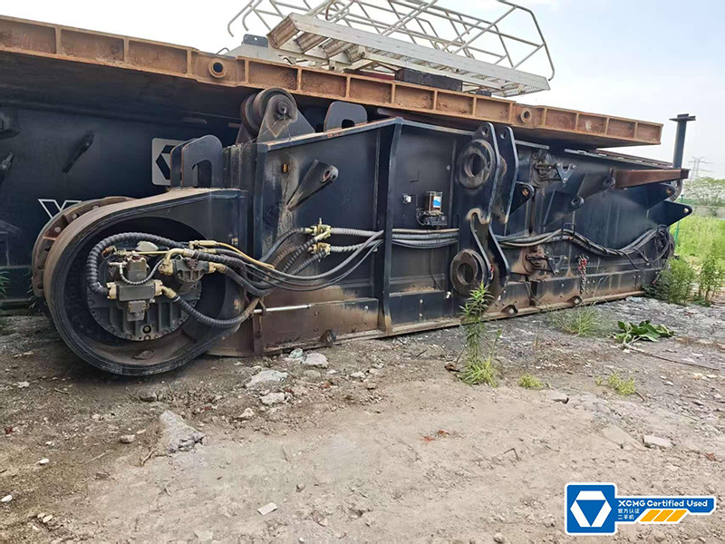 XCMG XGC28000 used 2000ton large tons crawler crane price - Lánctalpas daru: 1 kép. XCMG XGC28000 used 2000ton large tons crawler crane price - Lánctalpas daru: 1 kép.