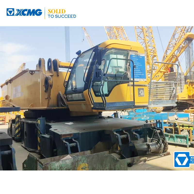 XCMG XGC650 650ton used hydraulic crawler crane for sale - Lánctalpas daru: 1 kép. XCMG XGC650 650ton used hydraulic crawler crane for sale - Lánctalpas daru: 1 kép.