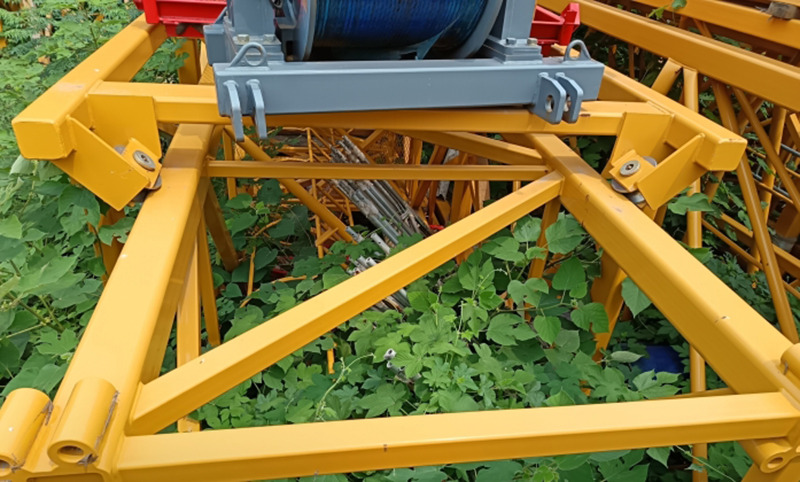 Toronydaru XCMG XGT6013-6S1 used 6ton Topless Tower Crane for sale: 7 kép.