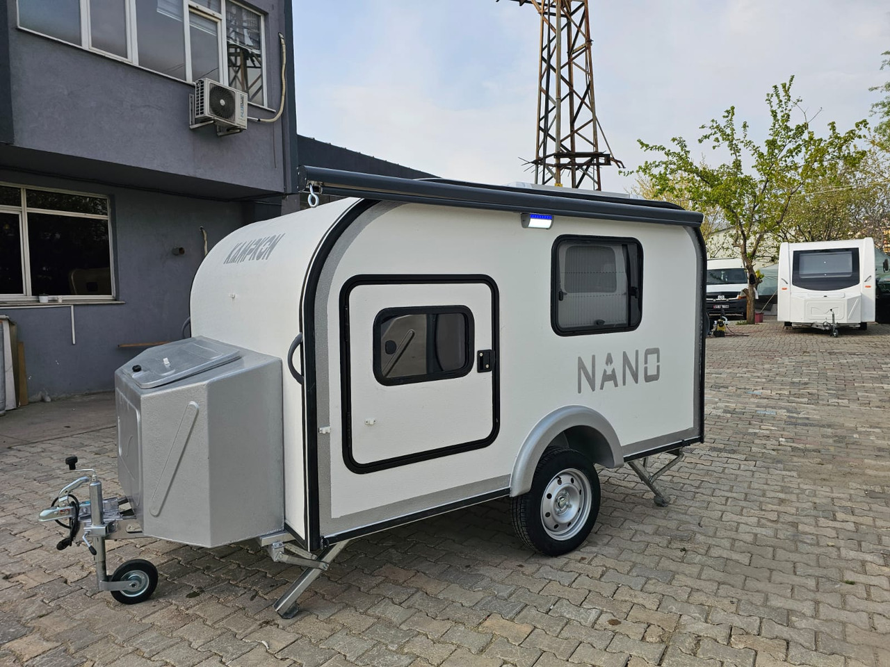 NEW GENERATİON OFF-ROAD NANO - Lakókocsi: 2 kép. NEW GENERATİON OFF-ROAD NANO - Lakókocsi: 2 kép.