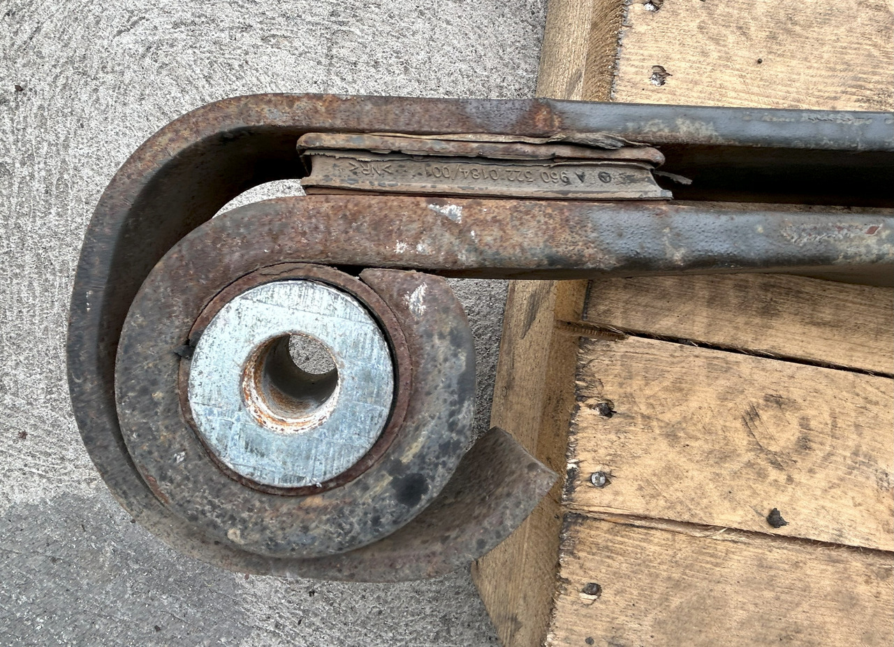 DAF 2-LEAF SPRING DAF XF 106 LIFT - Acélrugó: 2 kép. DAF 2-LEAF SPRING DAF XF 106 LIFT - Acélrugó: 2 kép.