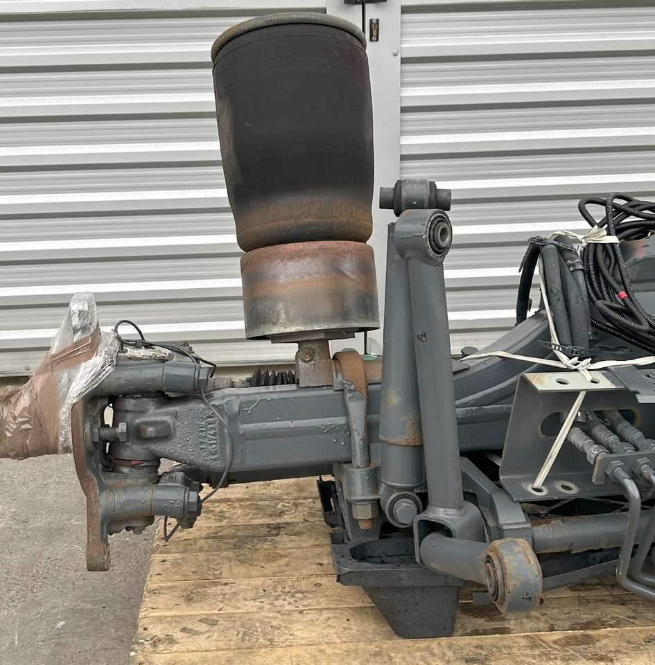 Hátsó tengely DAF COMPLETE STEERING AXLE DAF XF 106 480: 22 kép. Hátsó tengely DAF COMPLETE STEERING AXLE DAF XF 106 480: 22 kép.